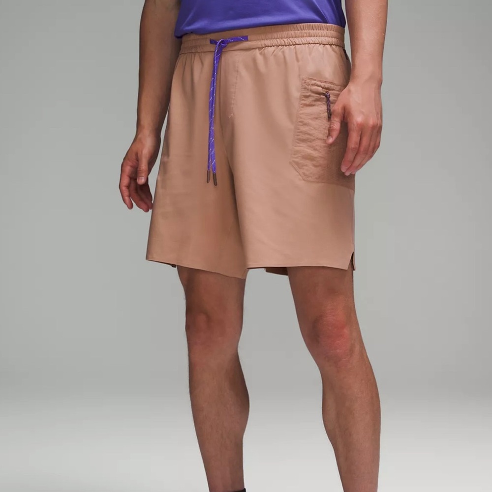 Lululemon Water-Repellent Hiking Short 8" NWT Size Med